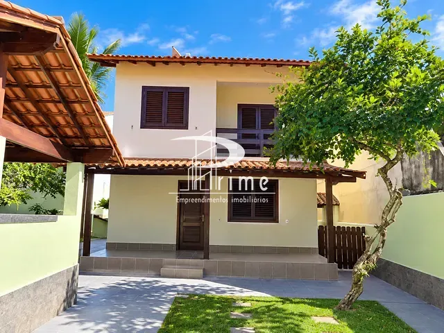 Casa com 360m² 4 quartos e 2 banheiros, à venda, no bairro Piratininga em Niterói