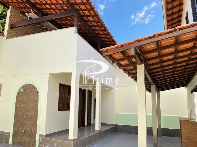 Casa com 360m² 4 quartos e 2 banheiros, à venda, no bairro Piratininga em Niterói