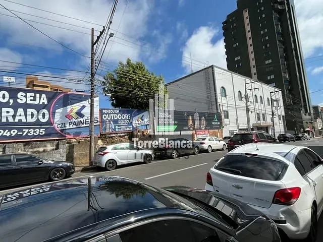 Casa à venda, no bairro Centro em Ponta Grossa