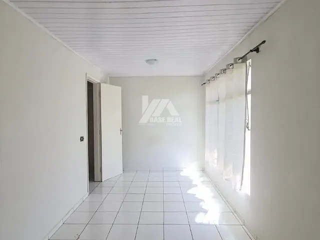Casa com 288m² 3 quartos e 2 banheiros, à venda, no bairro Contorno em Ponta Grossa