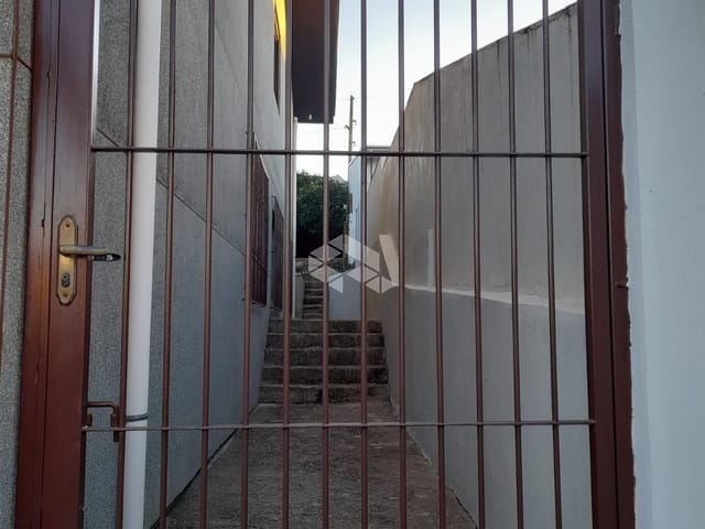 Casa 6 quartos e 2 banheiros, à venda, no bairro Santa Catarina em Caxias do Sul