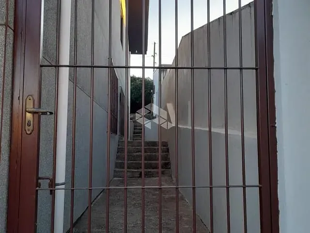 Casa 6 quartos e 2 banheiros, à venda, no bairro Santa Catarina em Caxias do Sul