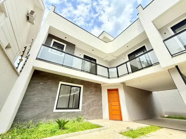Casa com 176m² 3 quartos e 3 banheiros, à venda, no bairro Santa Felicidade em Curitiba