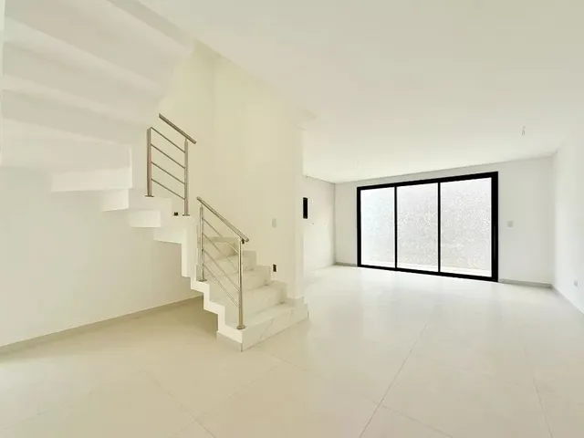 Casa com 176m² 3 quartos e 3 banheiros, à venda, no bairro Santa Felicidade em Curitiba