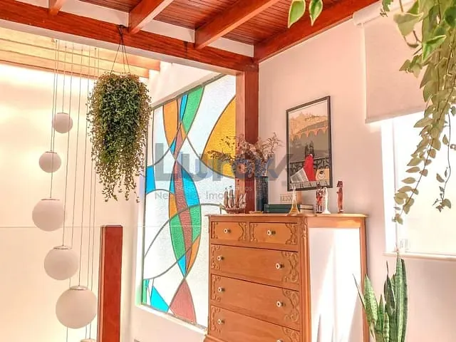Casa com 300m² 4 quartos e 5 banheiros, à venda, no bairro Condomínio San Marino em Valinhos