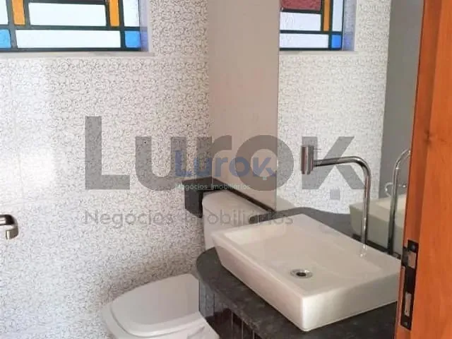 Casa com 300m² 4 quartos e 5 banheiros, à venda, no bairro Condomínio San Marino em Valinhos