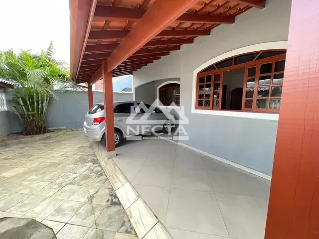 Casa com 280m² 3 quartos e 2 banheiros, à venda, no bairro Travessão em Caraguatatuba