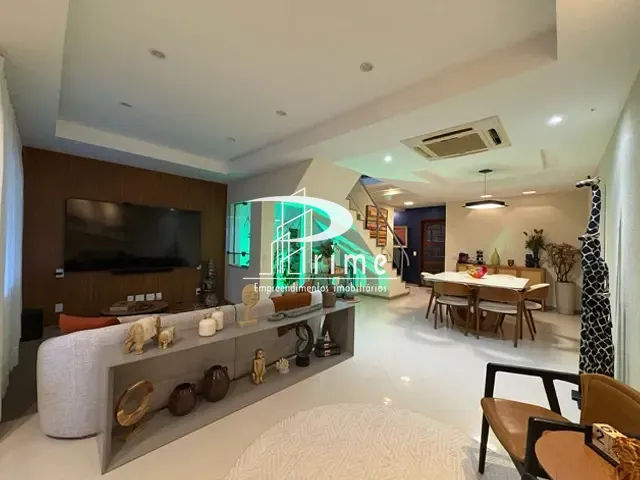 Casa com 350m² 3 quartos e 4 banheiros, à venda, no bairro Piratininga em Niterói