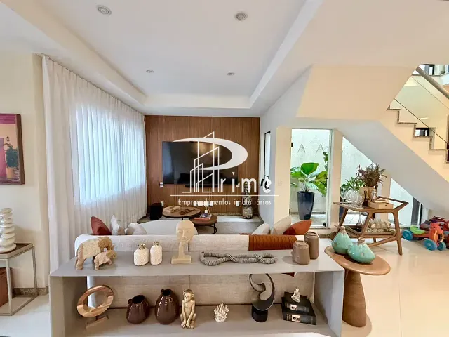 Casa com 350m² 3 quartos e 4 banheiros, à venda, no bairro Piratininga em Niterói