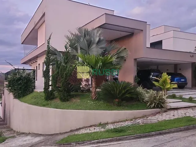 Casa com 480m² 4 quartos e 5 banheiros, à venda, no bairro Condomínio Residencial Jaguary em São José dos Campos