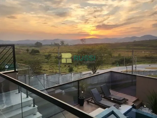 Casa com 480m² 4 quartos e 5 banheiros, à venda, no bairro Condomínio Residencial Jaguary em São José dos Campos
