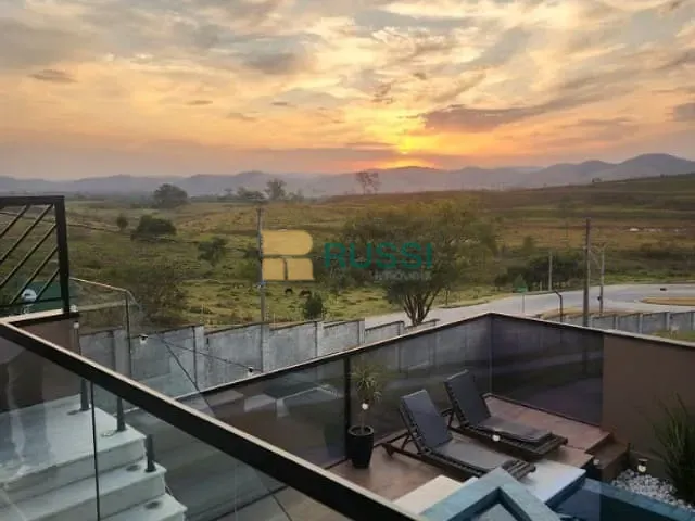 Casa com 480m² 4 quartos e 5 banheiros, à venda, no bairro Condomínio Residencial Jaguary em São José dos Campos