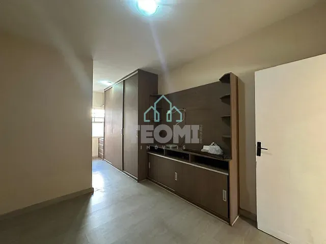 Casa 3 quartos e 1 banheiro, à venda, no bairro Jardim Ana Rosa em Taubaté