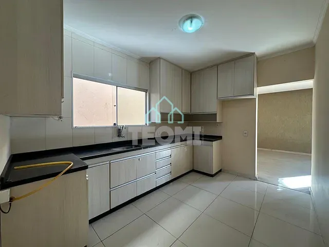 Casa 3 quartos e 1 banheiro, à venda, no bairro Jardim Ana Rosa em Taubaté