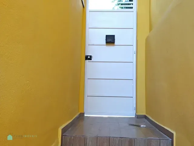 Casa 2 quartos e 1 banheiro, para alugar, no bairro Vila Cavaton em São Paulo