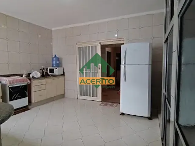 Casa com 440m² 3 quartos e 3 banheiros, à venda, no bairro Centro em Araçatuba