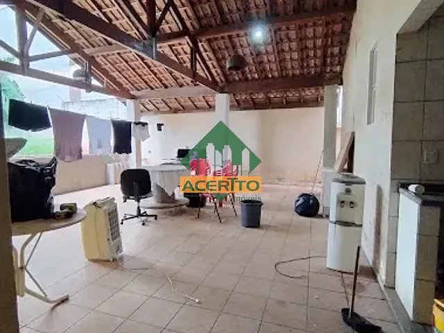 Casa com 440m² 3 quartos e 3 banheiros, à venda, no bairro Centro em Araçatuba