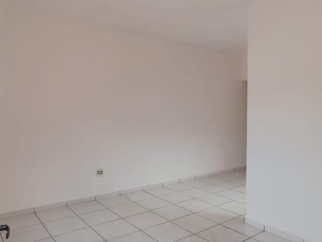 Casa com 150m² 2 quartos e 1 banheiro, à venda, no bairro Residencial e Comercial Laerte Asumpção em Pindamonhangaba