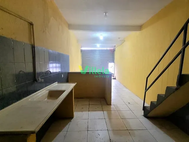 Casa para alugar, no bairro Jardim Caiubi em Itaquaquecetuba