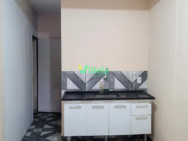 Casa para alugar, no bairro Jardim Caiubi em Itaquaquecetuba