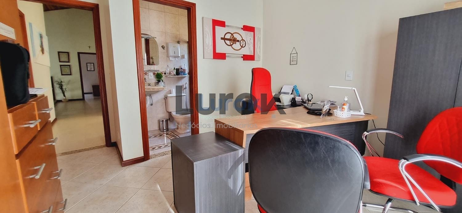 Casa, 3 quartos, 240 m² - Foto 30