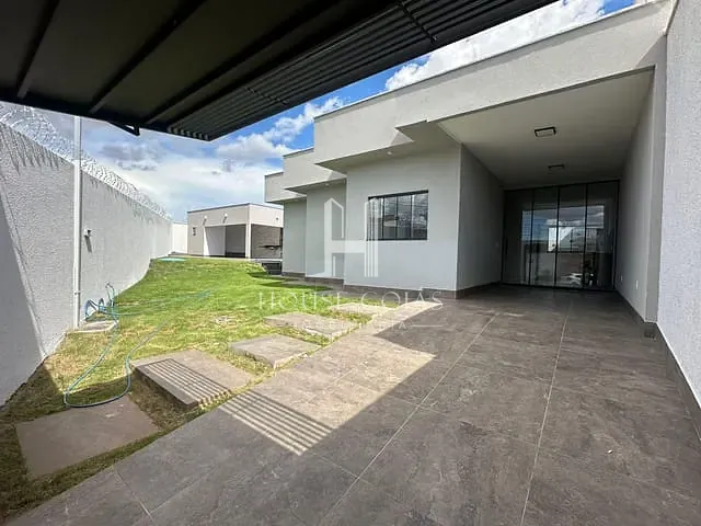 Casa com 289m² 3 quartos e 2 banheiros, à venda, no bairro Residencial Solar Central Park em Aparecida de Goiânia