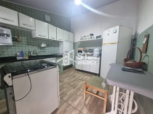 Casa 4 quartos e 2 banheiros, à venda, no bairro Centro em Andradas