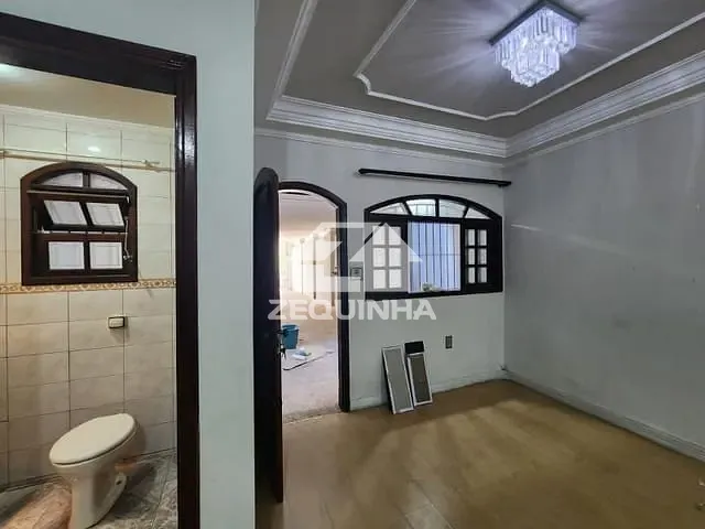 Casa com 180m² 3 quartos e 3 banheiros, à venda, no bairro Vila Yara em Osasco