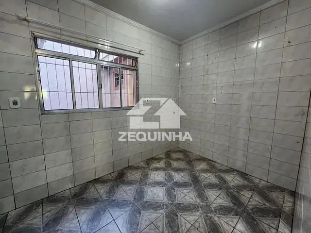Casa com 180m² 3 quartos e 3 banheiros, à venda, no bairro Vila Yara em Osasco