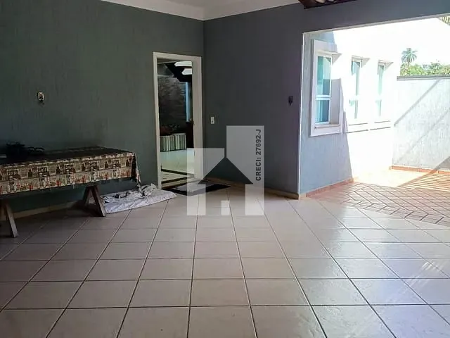 Casa com 250m² 3 quartos e 2 banheiros, à venda, no bairro Jardim Vera Cruz em Jundiaí