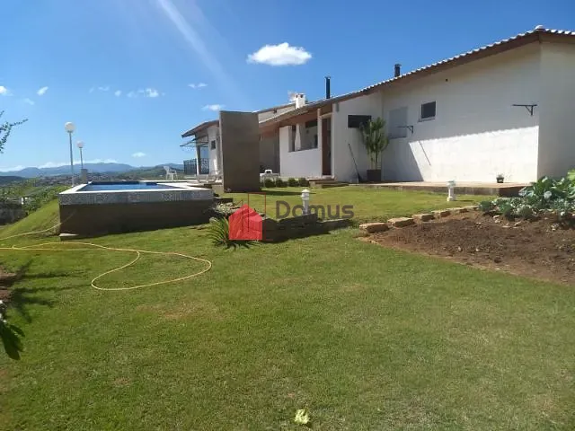 Casa com 2000m² 2 quartos e 2 banheiros, à venda, no bairro Cataguá em Taubaté