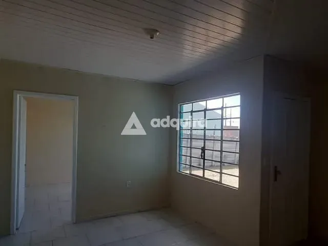 Casa com 250m² 2 quartos e 1 banheiro, à venda, no bairro Jardim Carvalho em Ponta Grossa
