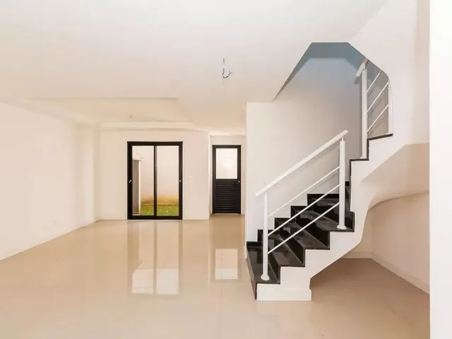 Casa com 84m² 3 quartos e 3 banheiros, à venda, no bairro Pilarzinho em Curitiba