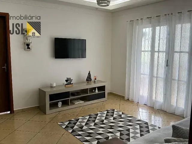 Casa com 383m² 2 quartos e 2 banheiros, à venda, no bairro Chácaras Germana em Caçapava