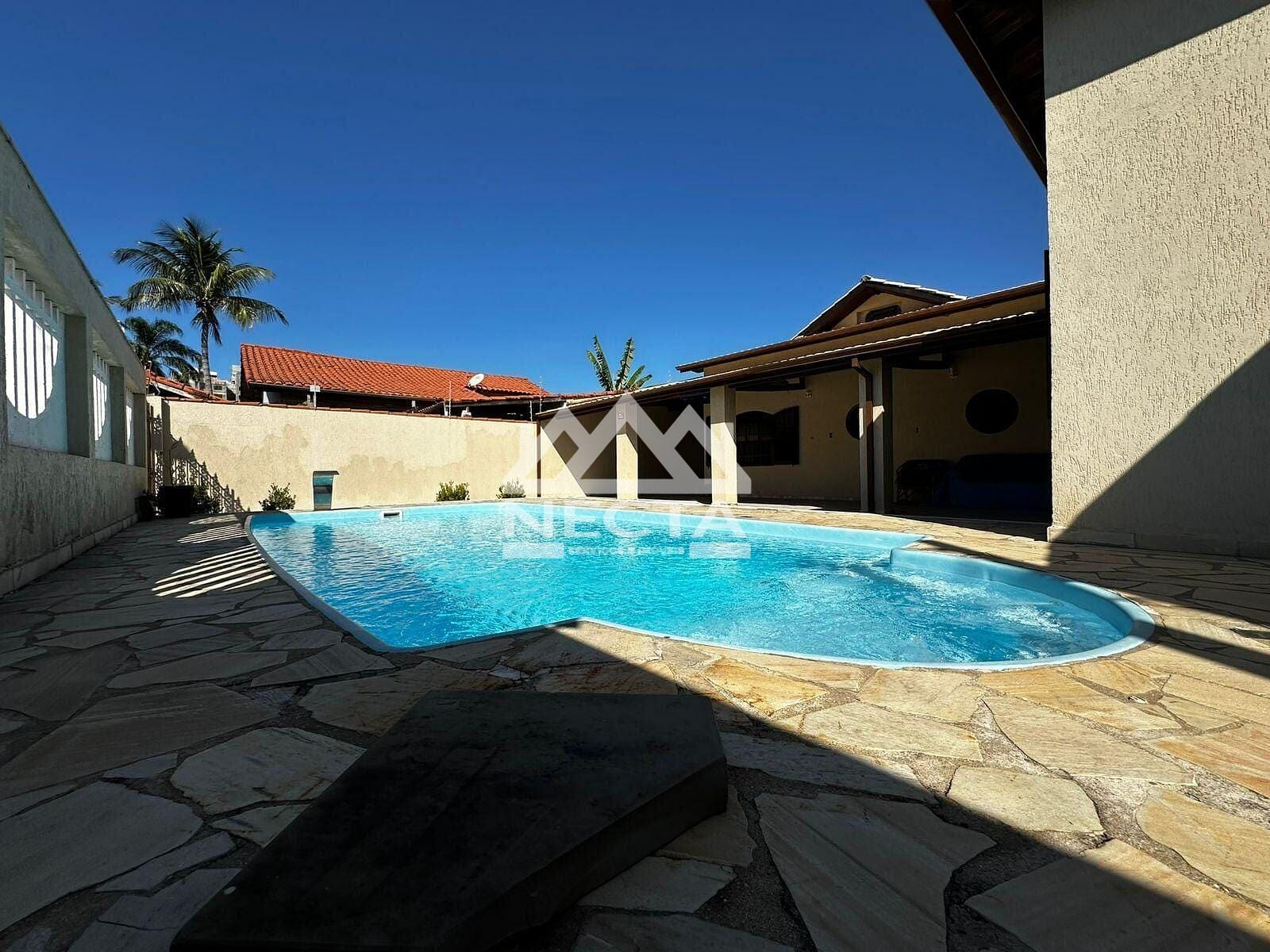 Casa, 3 quartos, 168 m² - Foto 1