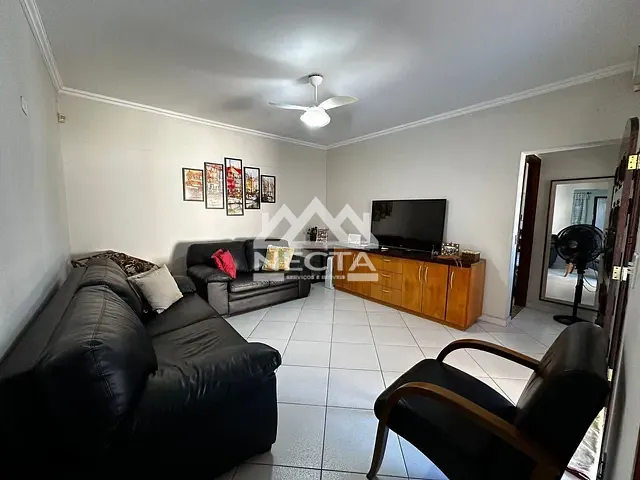 Casa com 308m² 3 quartos e 3 banheiros, à venda, no bairro Indaiá em Caraguatatuba
