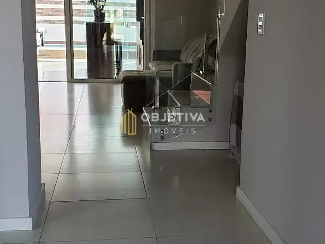 Casa 3 quartos e 2 banheiros, à venda, no bairro Vila Nova em Porto Alegre