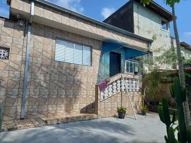 Casa com 413m² 4 quartos e 3 banheiros, à venda, no bairro Jardim Mauá em Mauá