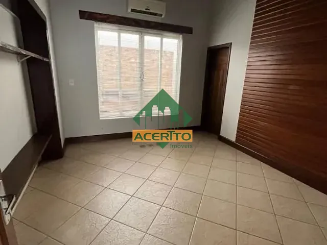 Casa com 550m², para alugar, no bairro Centro em Araçatuba