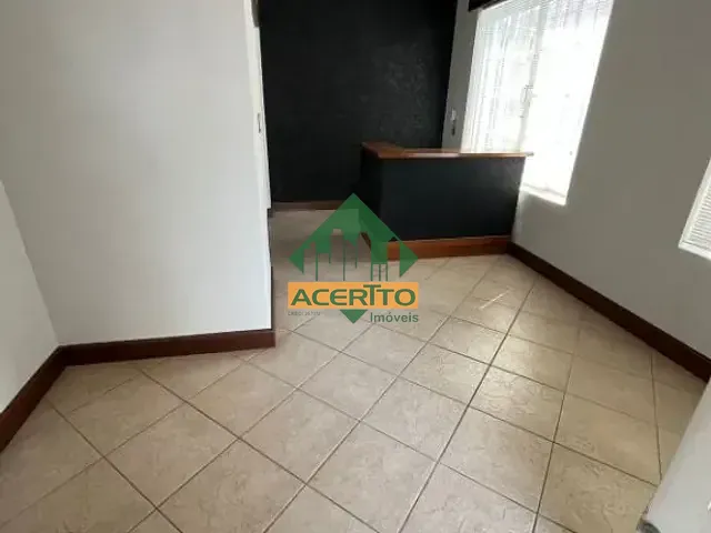 Casa com 550m², para alugar, no bairro Centro em Araçatuba