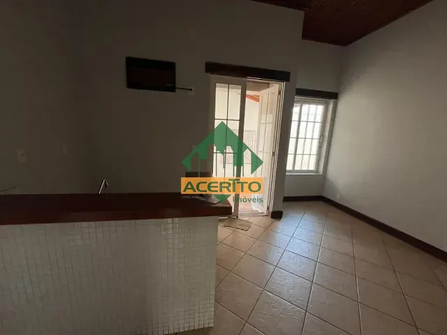 Casa com 550m², para alugar, no bairro Centro em Araçatuba