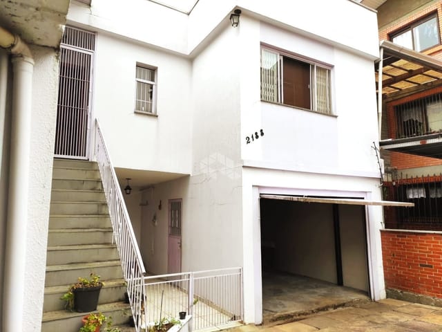 Casa 4 quartos e 3 banheiros, à venda, no bairro Santa Catarina em Caxias do Sul