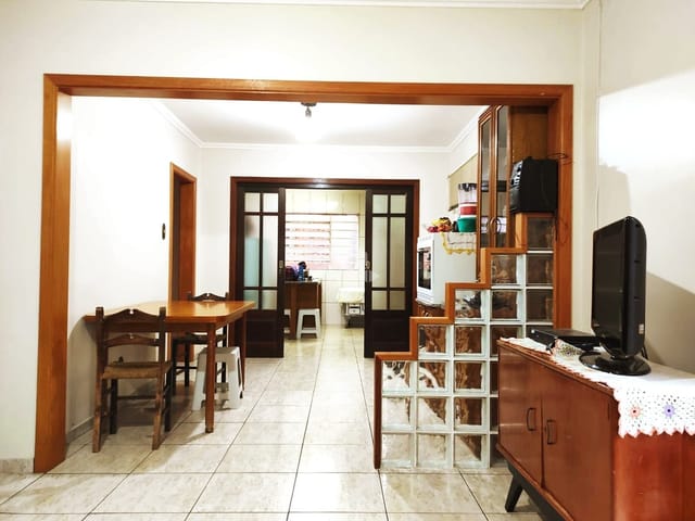 Casa 4 quartos e 3 banheiros, à venda, no bairro Santa Catarina em Caxias do Sul