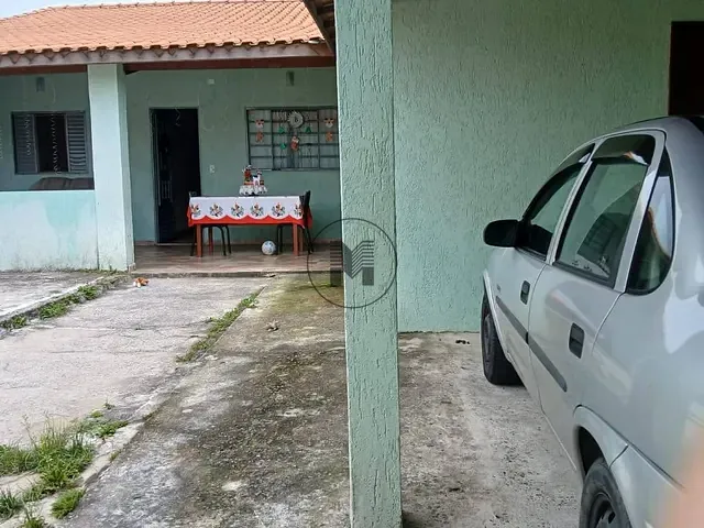 Casa 3 quartos e 2 banheiros, à venda, no bairro Jardim do Vale II em Guaratinguetá