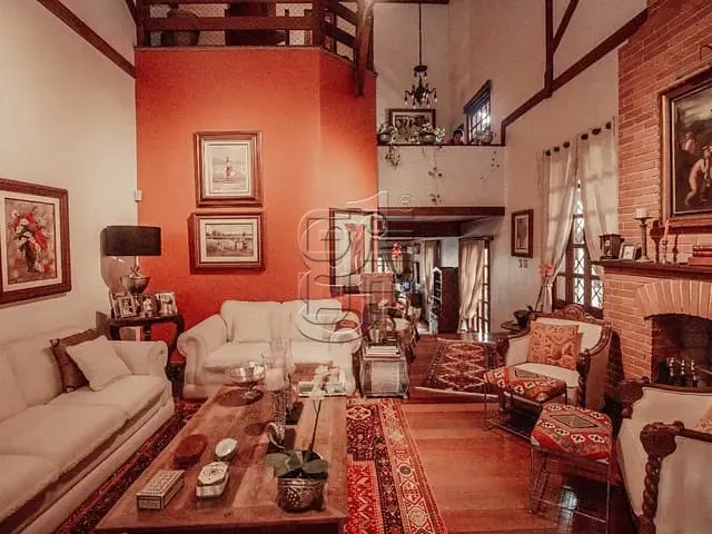 Casa com 747m² 5 quartos e 7 banheiros, à venda, no bairro Tucano em Londrina