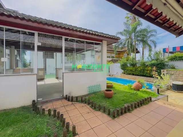Casa 4 quartos e 6 banheiros, para alugar, no bairro Parque Residencial Aquarius em São José dos Campos