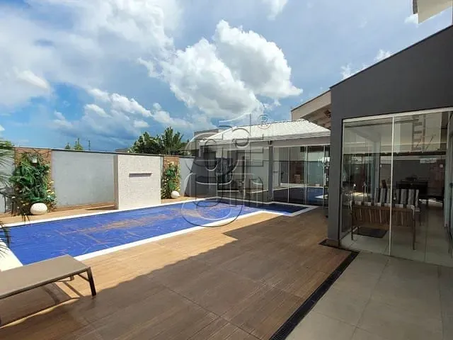 Casa com 360m² 3 quartos e 5 banheiros, à venda, no bairro Esperança em Londrina