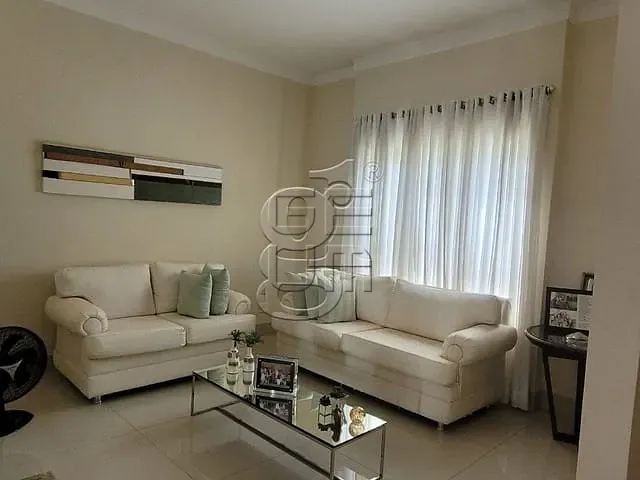 Casa com 360m² 3 quartos e 5 banheiros, à venda, no bairro Esperança em Londrina