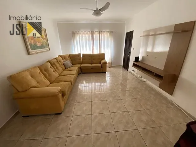 Casa com 340m² 3 quartos e 2 banheiros, à venda, no bairro Jardim Maria Cândida em Caçapava