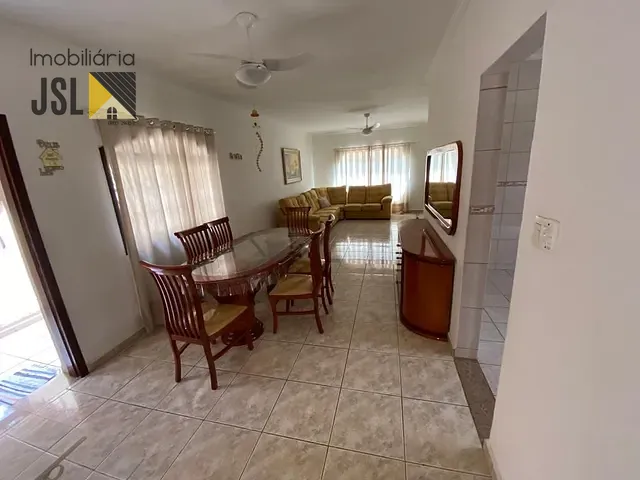 Casa com 340m² 3 quartos e 2 banheiros, à venda, no bairro Jardim Maria Cândida em Caçapava